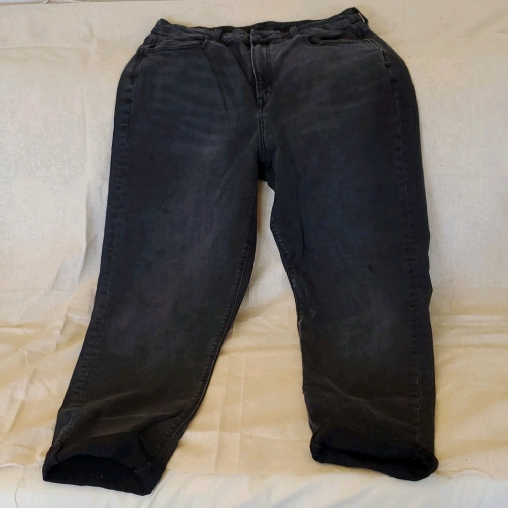 American Eagle Stretch Mom Jeans